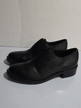La Canadienne Womens Flats Black Leather Cap-Toe Dress Shoes Size 35